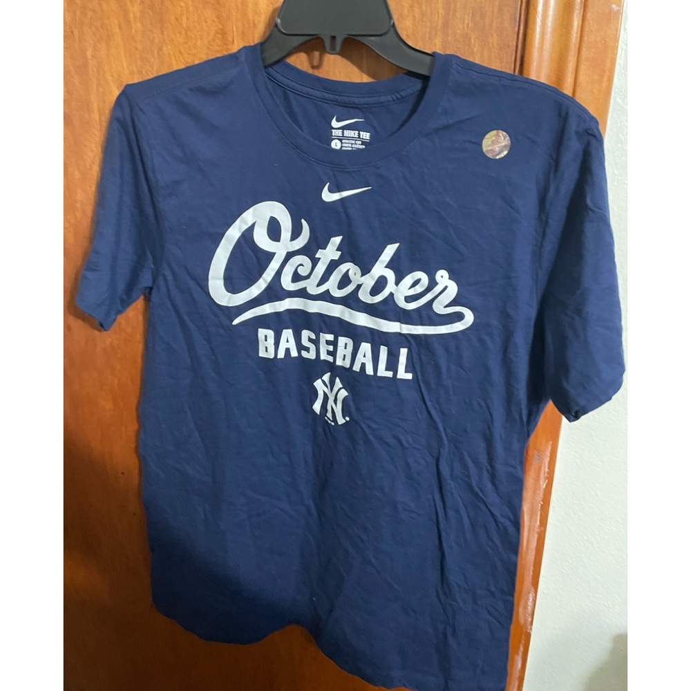 Nike Men’s Tshirt
